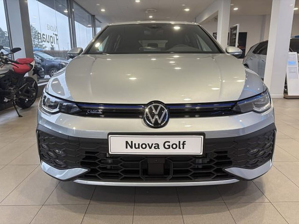 Volkswagen Golf nuova a Vicenza (6)