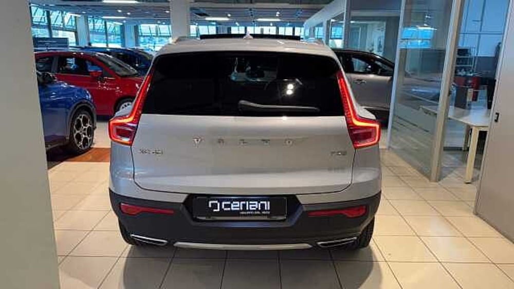 Volvo XC40 usata a Milano (3)