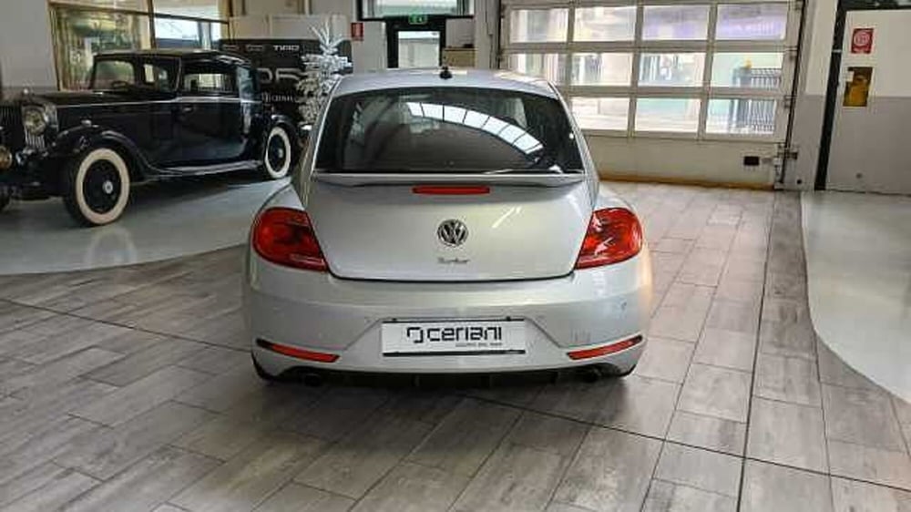 Volkswagen New Beetle usata a Milano (4)