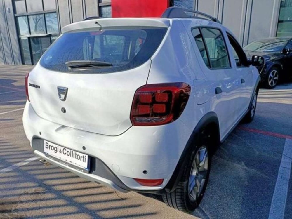 Dacia Sandero usata a Firenze (14)