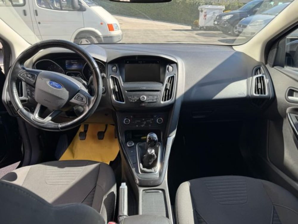 Ford Focus usata a Macerata (9)