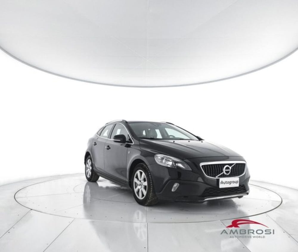 Volvo V40 Cross Country usata a Perugia (2)