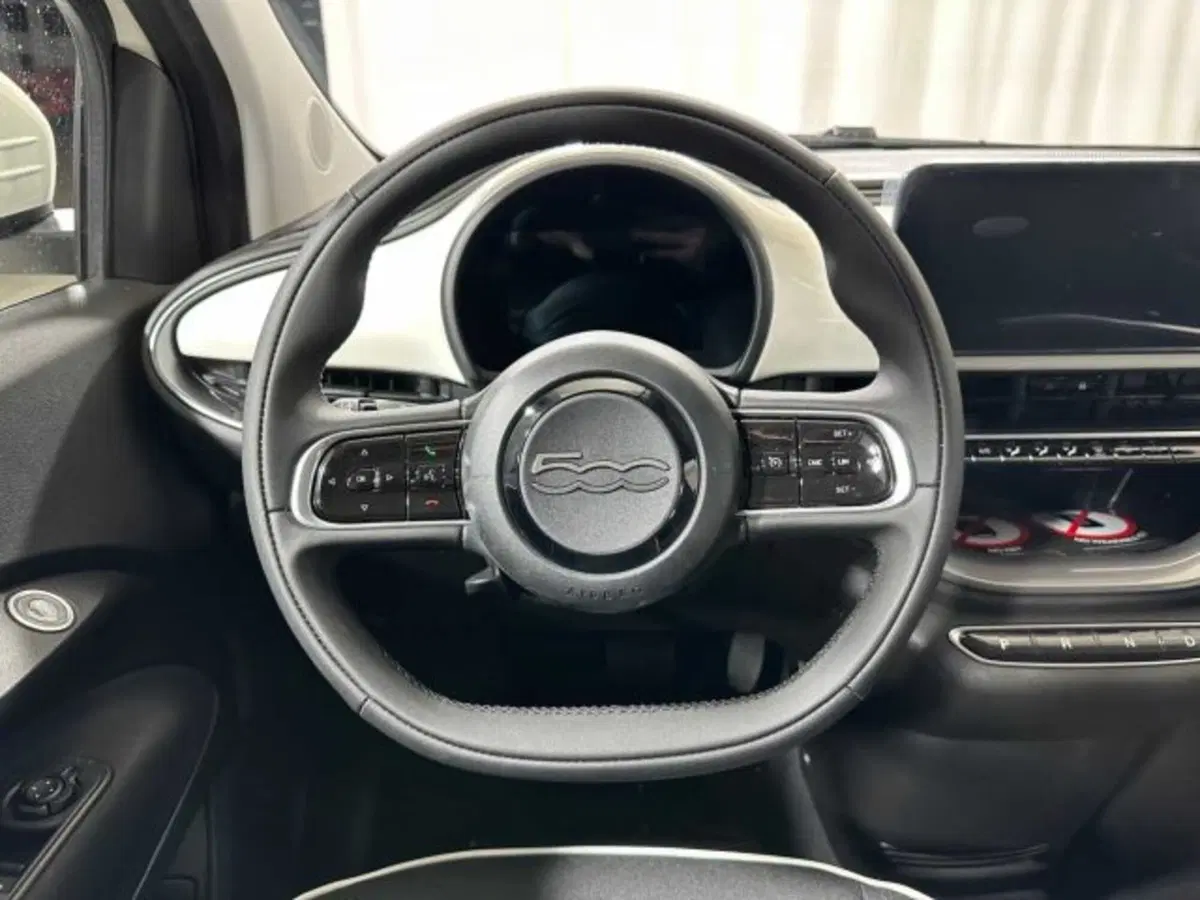 Fiat 500e usata a Sondrio (5)