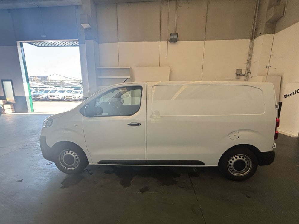 Opel Vivaro Furgone usata a Milano (4)