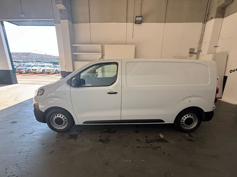 Opel Vivaro Furgone usata a Milano (4)