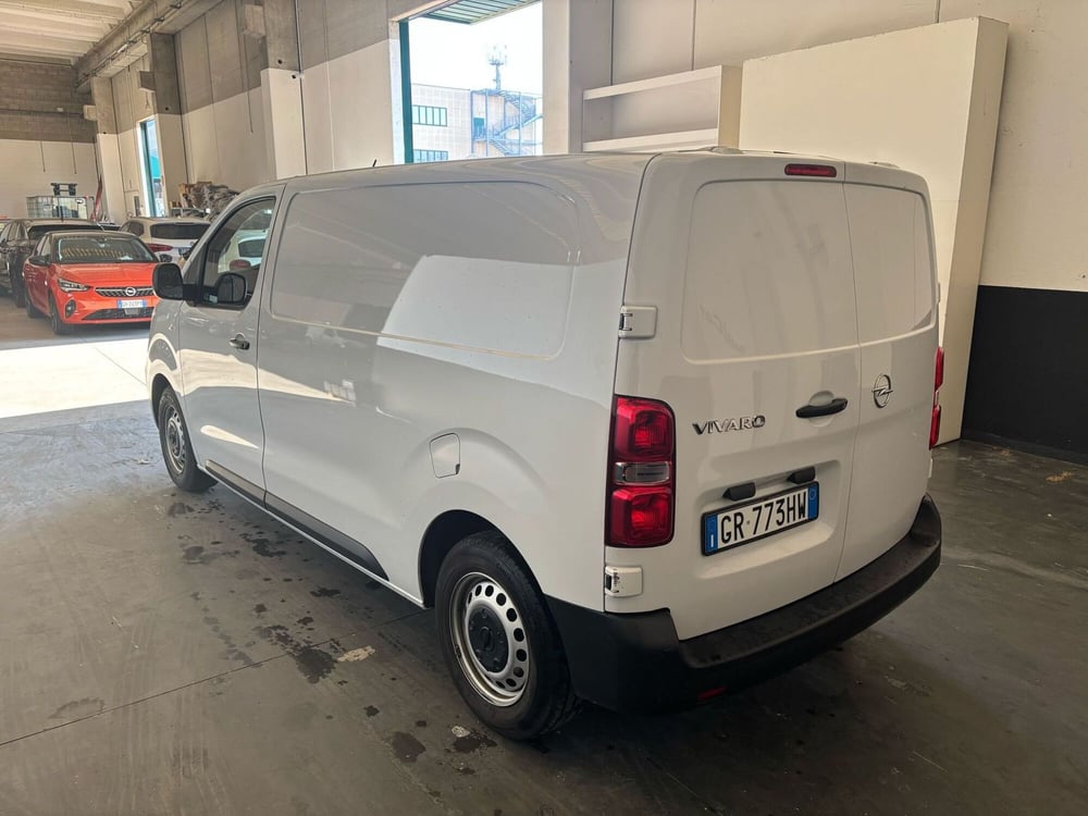 Opel Vivaro Furgone usata a Milano (6)