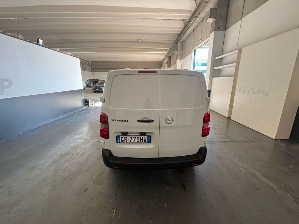 Opel Vivaro Furgone usata a Milano (8)