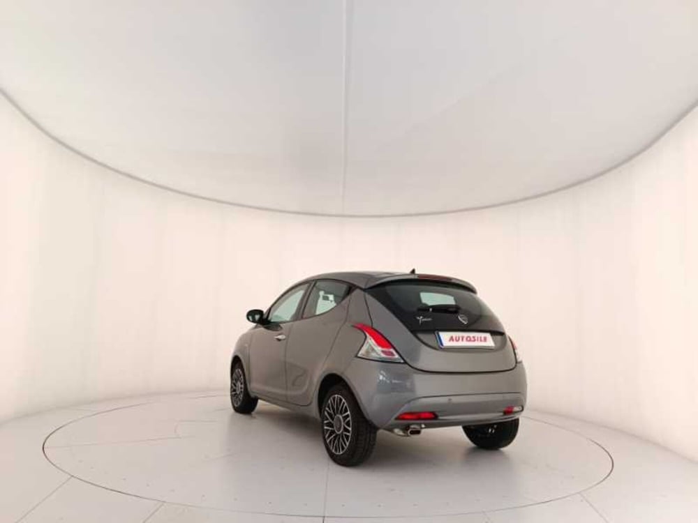 Lancia Ypsilon usata a Treviso (4)