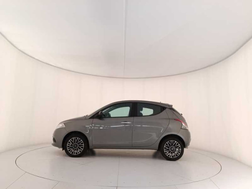 Lancia Ypsilon usata a Treviso (8)