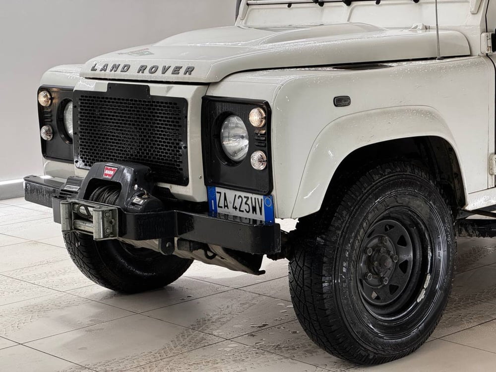 Land Rover Defender usata a Savona (3)