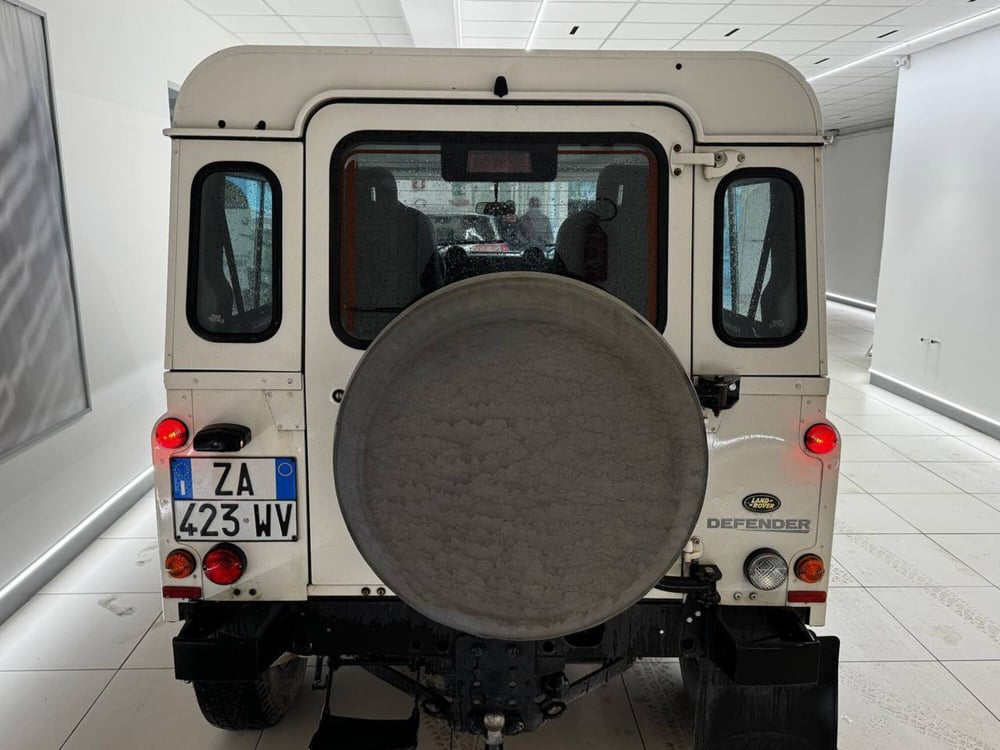 Land Rover Defender usata a Savona (5)