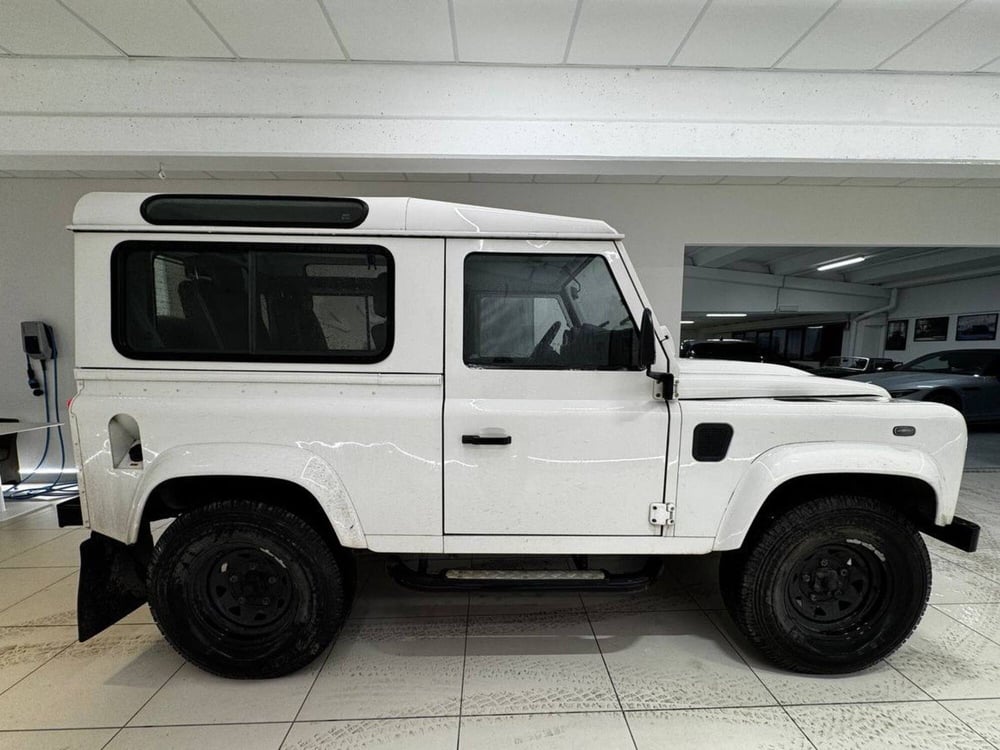 Land Rover Defender usata a Savona (6)