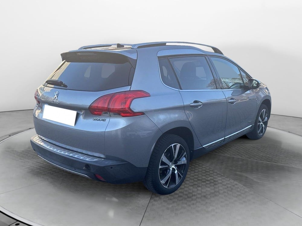 Peugeot 2008 usata a Como (4)