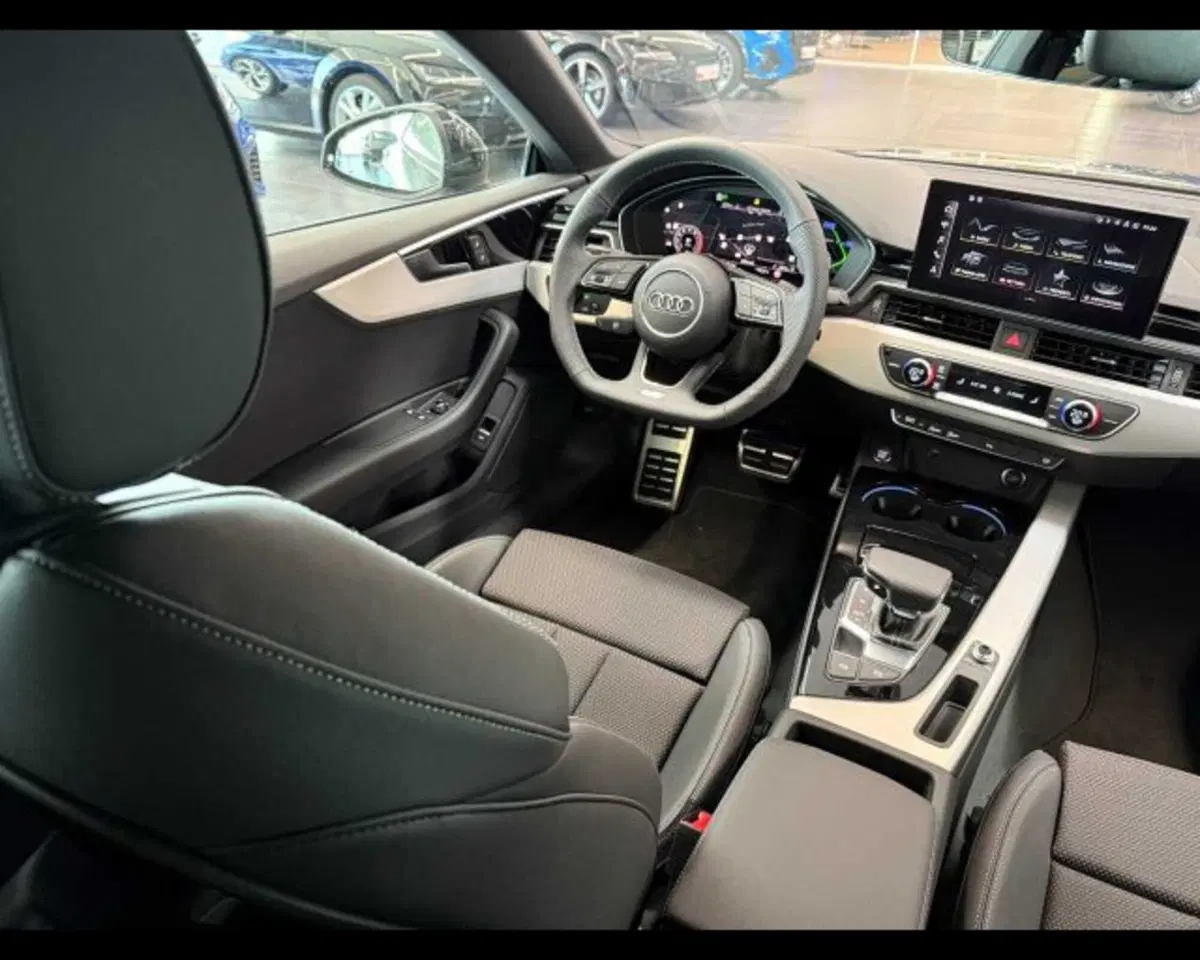Audi A5 Avant nuova a Bologna (8)