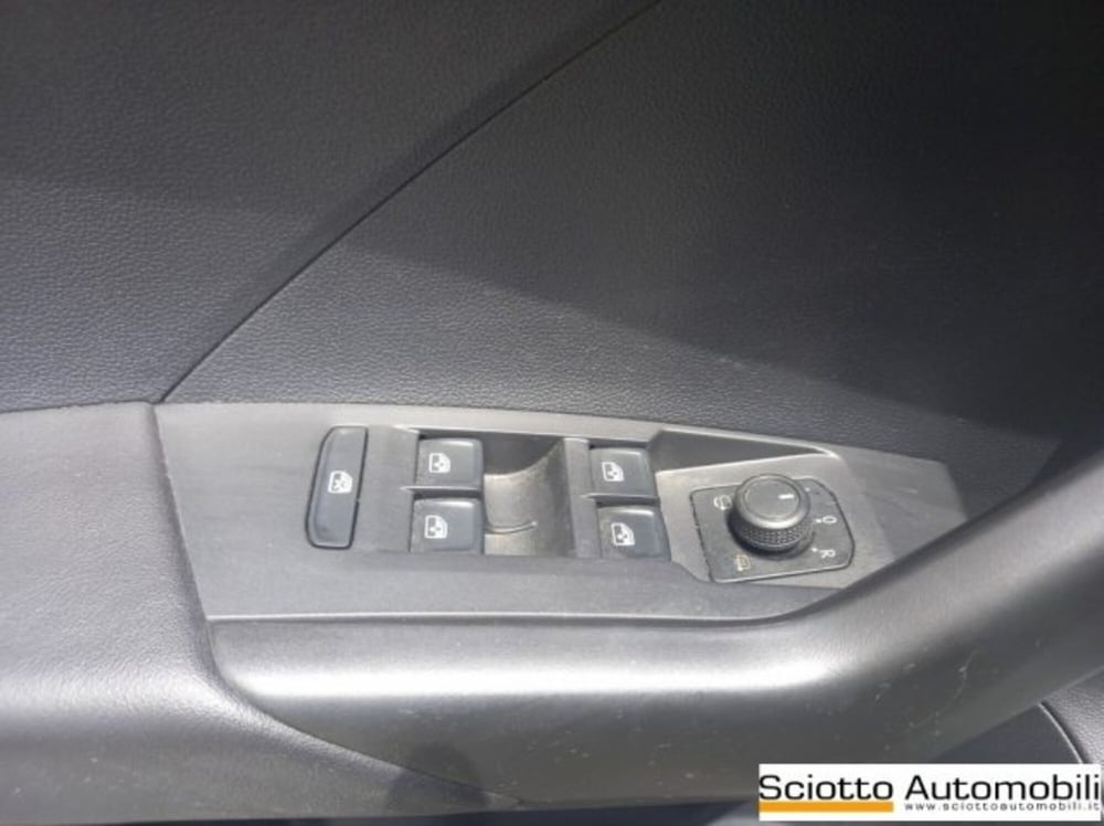 Volkswagen T-Cross usata a Messina (12)