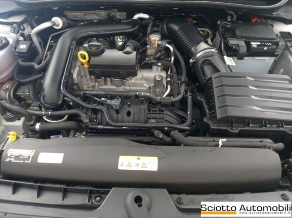 Volkswagen Taigo usata a Messina (18)