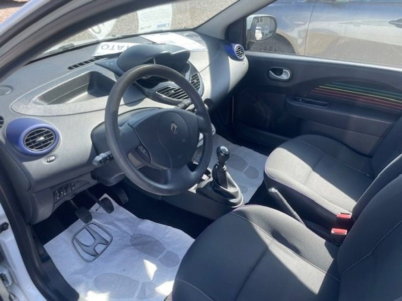 Renault Twingo usata a Prato (6)
