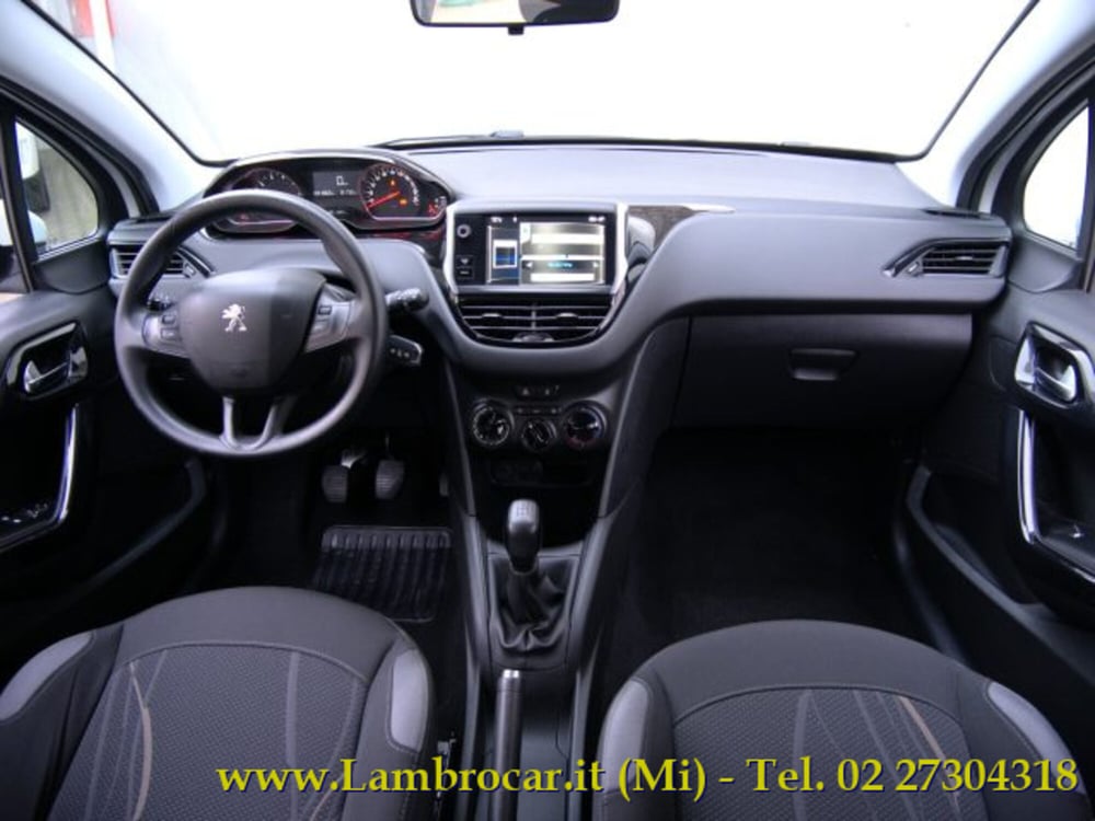 Peugeot 208 usata a Milano (2)