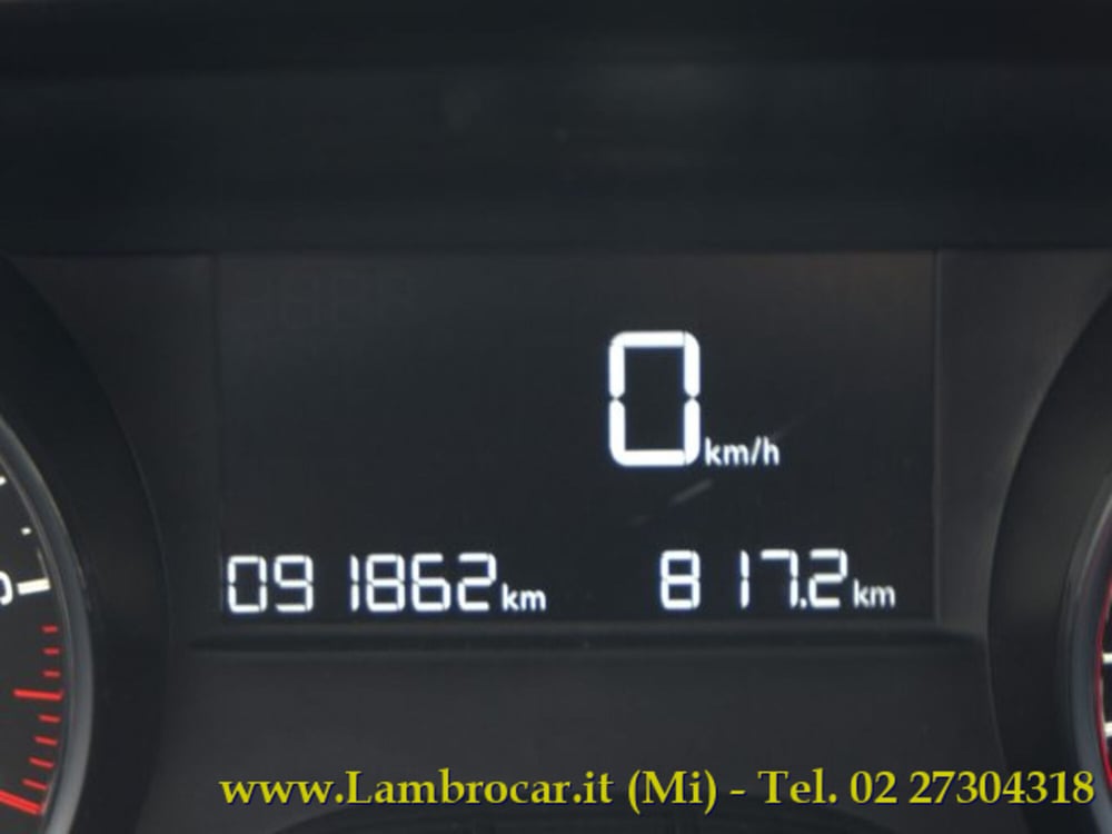 Peugeot 208 usata a Milano (7)