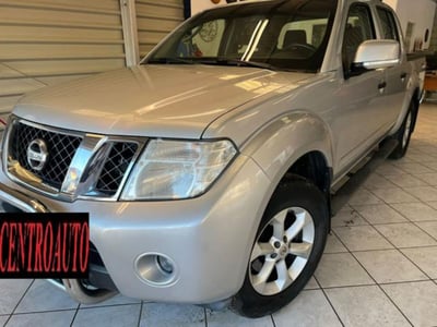 Nissan Navara 3.0 dCi 4 porte Double Cab LE V6  del 2011 usata a Manerbio