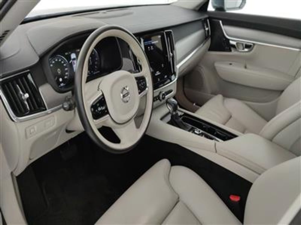 Volvo S90 usata a Bari (13)