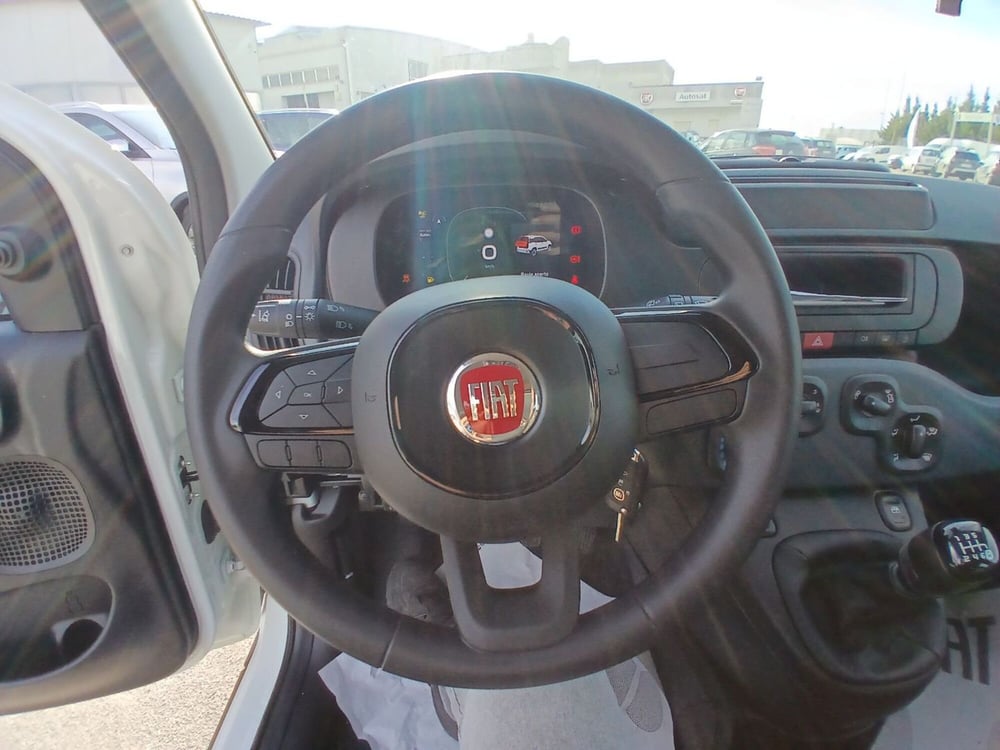 Fiat Panda Cross nuova a Brindisi (17)