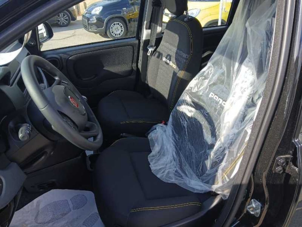 Fiat Panda Cross nuova a Lecce (19)