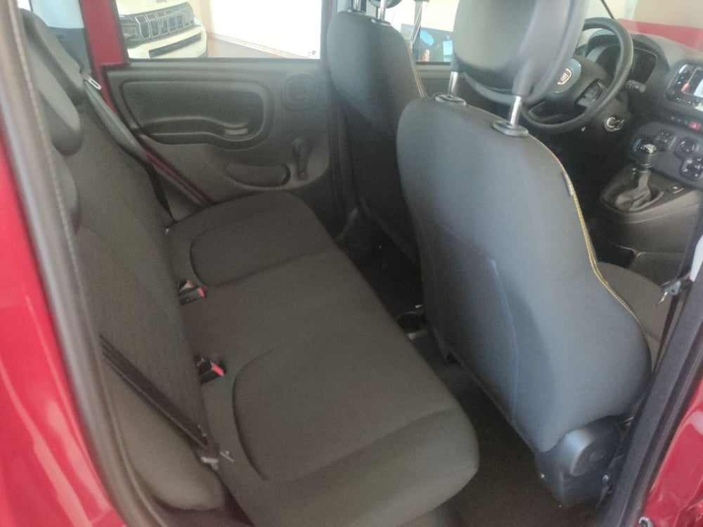 Fiat Panda Cross nuova a Lecce (18)