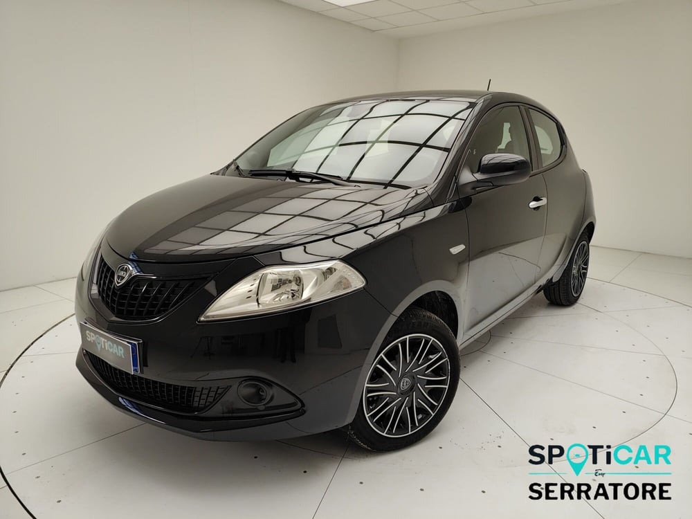 Lancia Ypsilon usata a Como