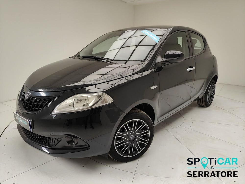 Lancia Ypsilon usata a Como