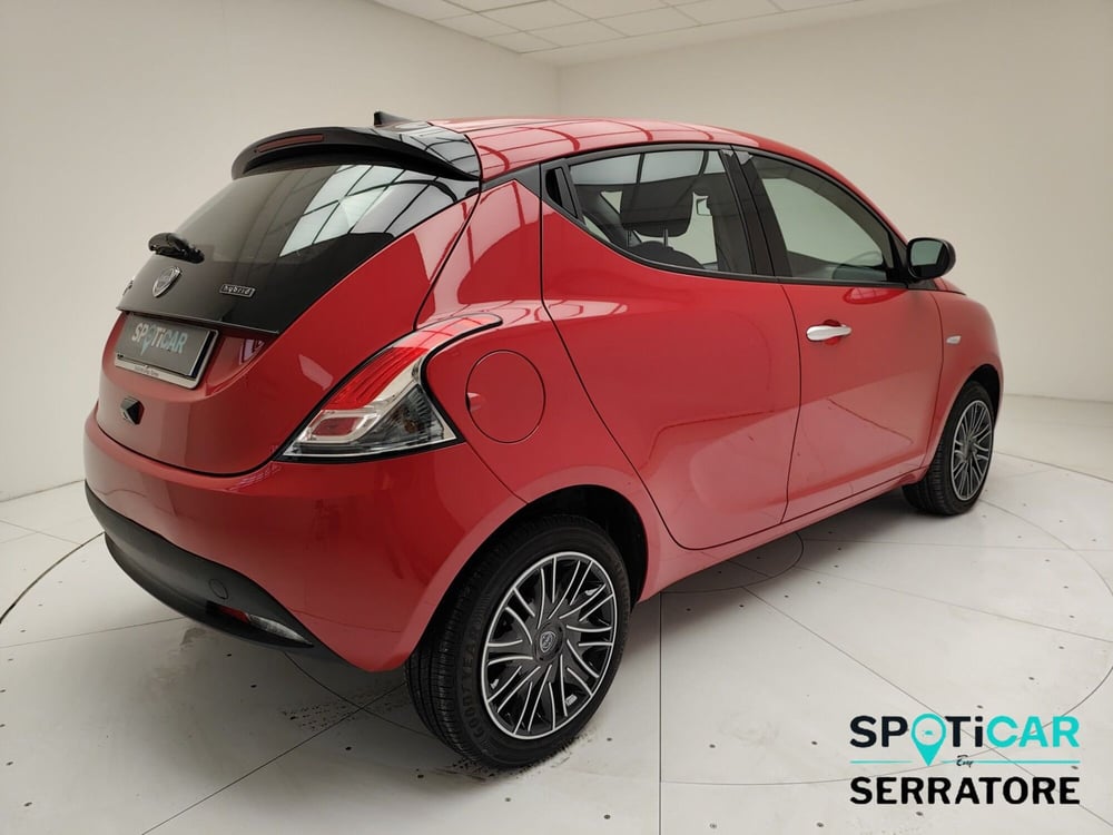 Lancia Ypsilon usata a Como (5)