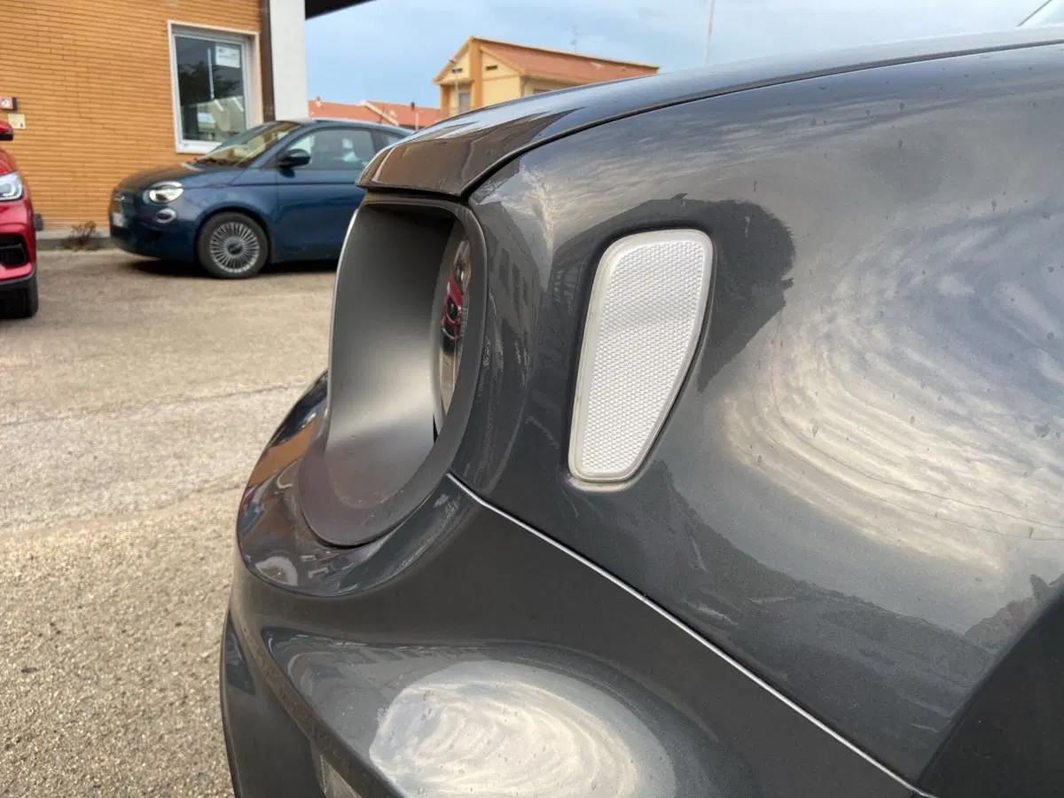 Jeep Renegade nuova a Chieti (12)