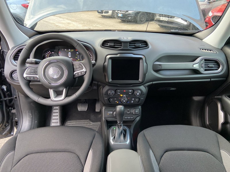 Jeep Renegade nuova a Chieti (18)