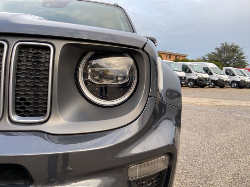 Jeep Renegade nuova a Chieti (9)