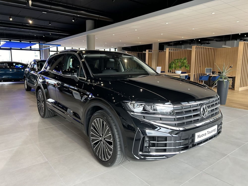 Volkswagen Touareg nuova a Padova (3)