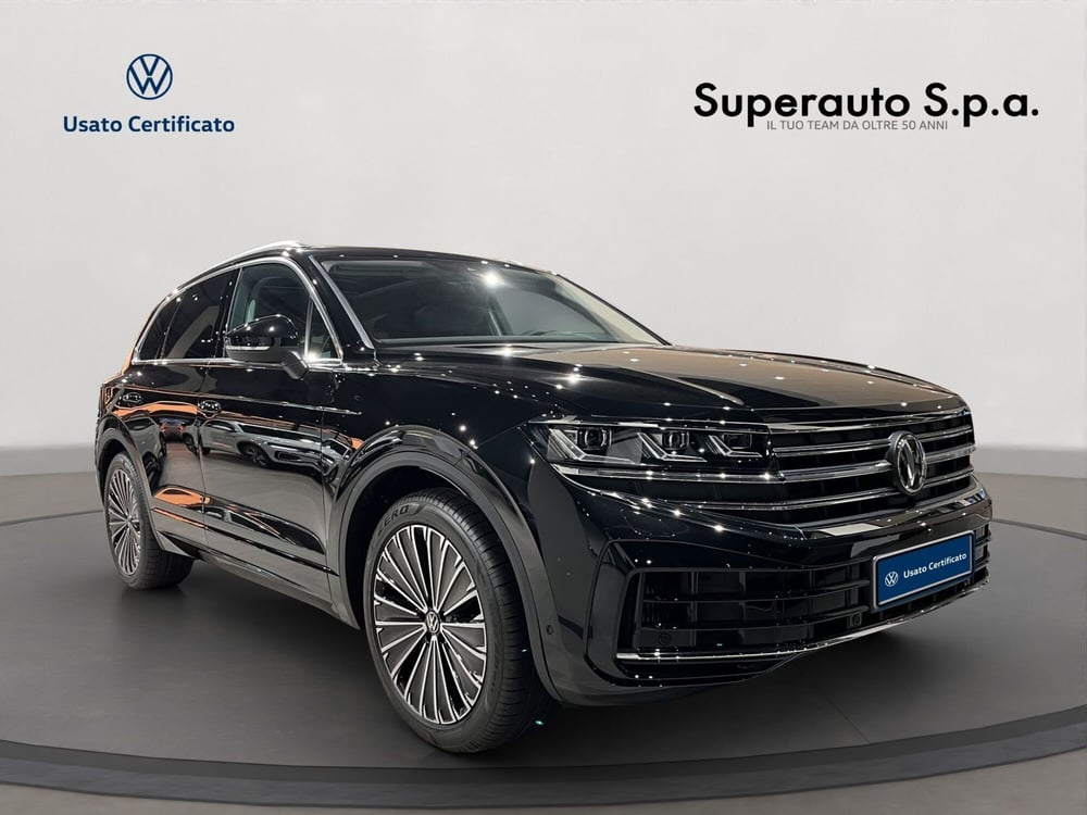 Volkswagen Touareg nuova a Padova (3)