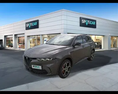 Alfa Romeo Tonale 1.3 phev Intensa Q4 280cv at6 nuova a Massarosa