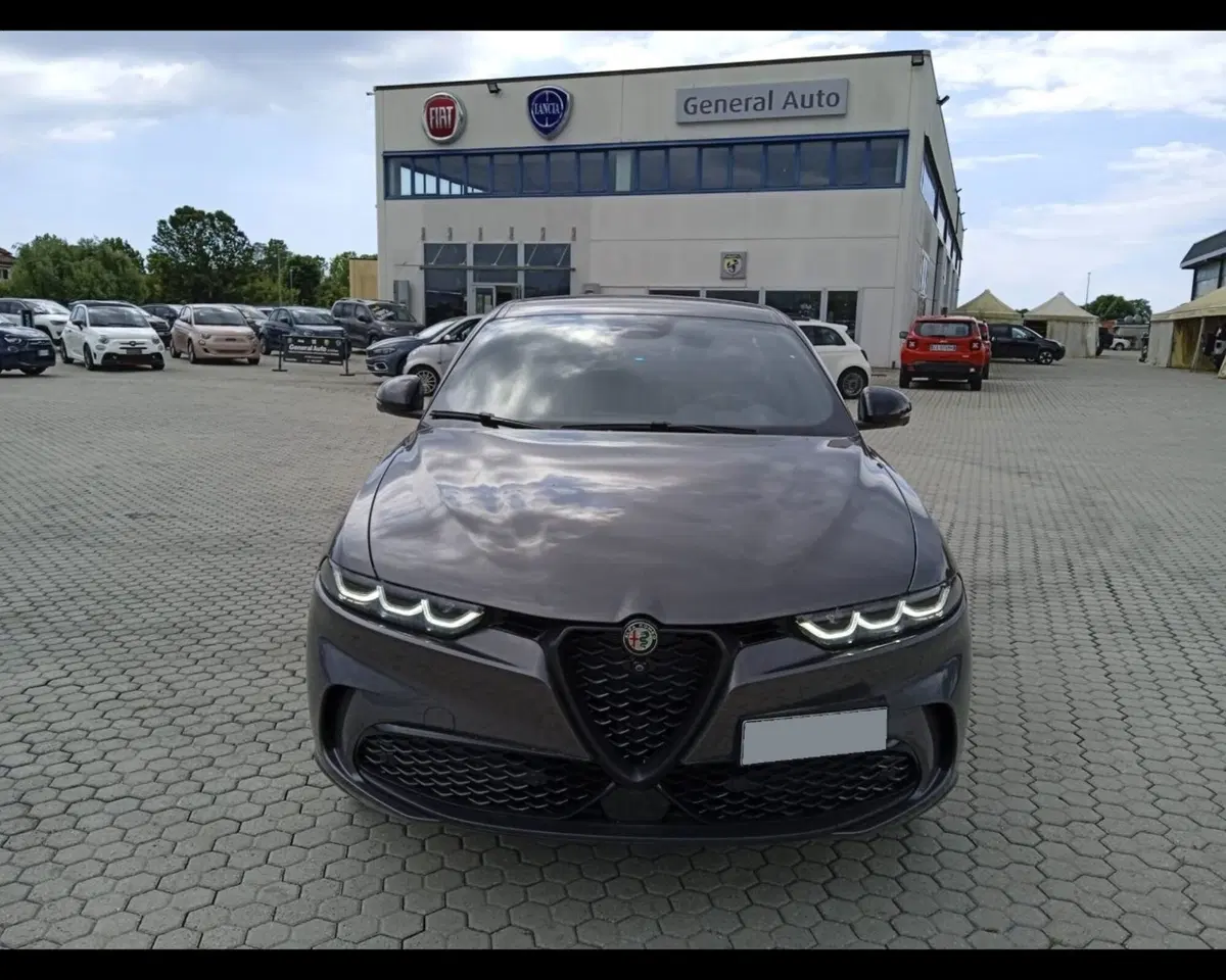 Alfa Romeo Tonale nuova a Lucca (2)