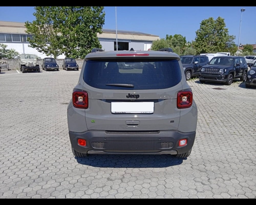 Jeep Renegade nuova a Lucca (4)