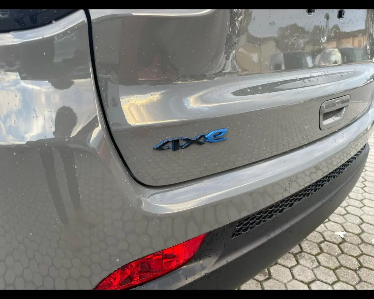 Jeep Compass nuova a Lucca (20)