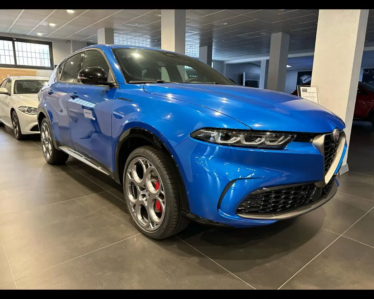 Alfa Romeo Tonale nuova a Lucca (3)