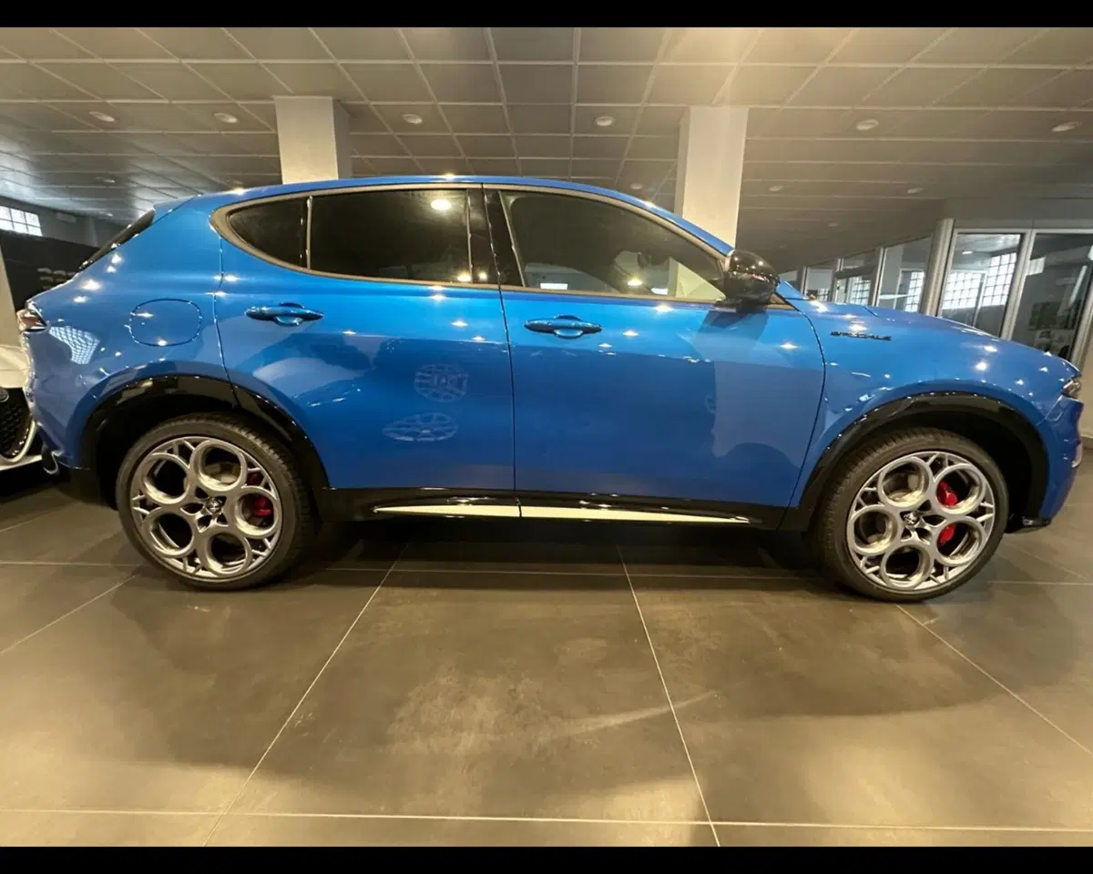 Alfa Romeo Tonale nuova a Lucca (4)
