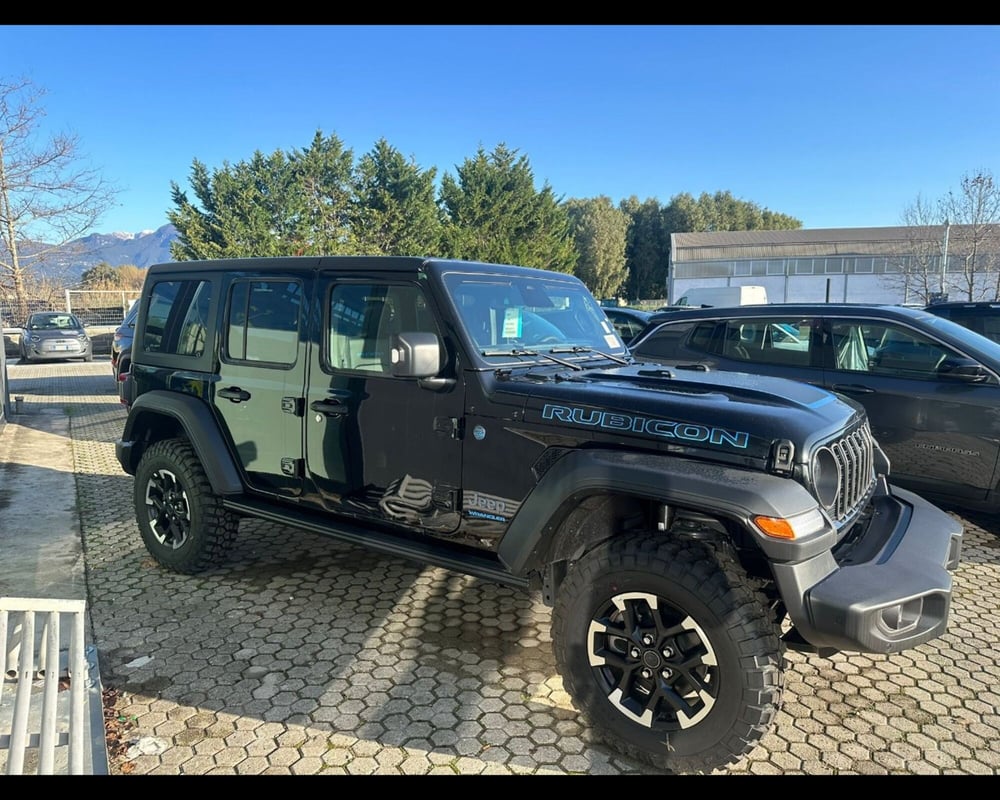 Jeep Wrangler Unlimited nuova a Lucca (2)