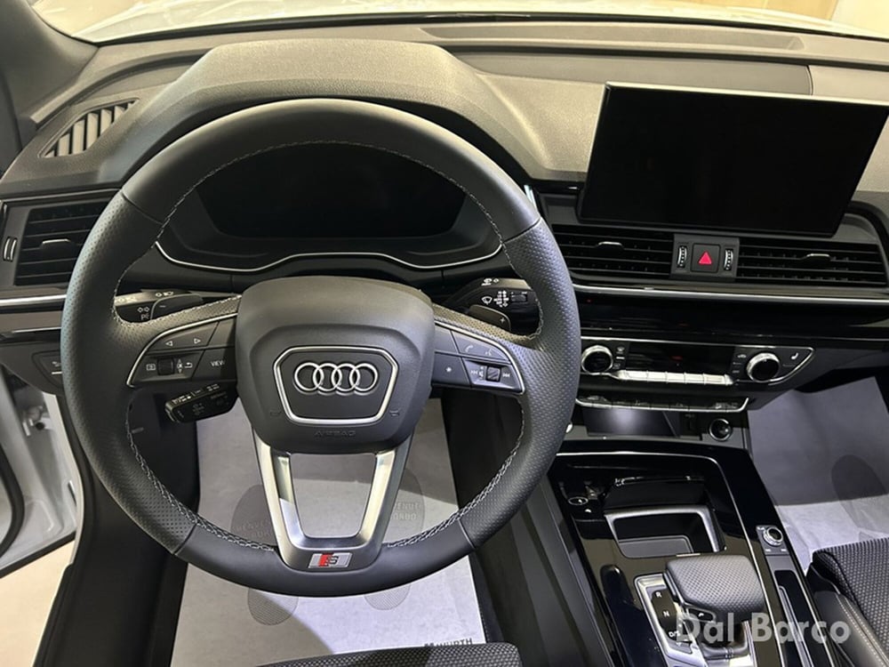 Audi Q5 Sportback nuova a Verona (13)