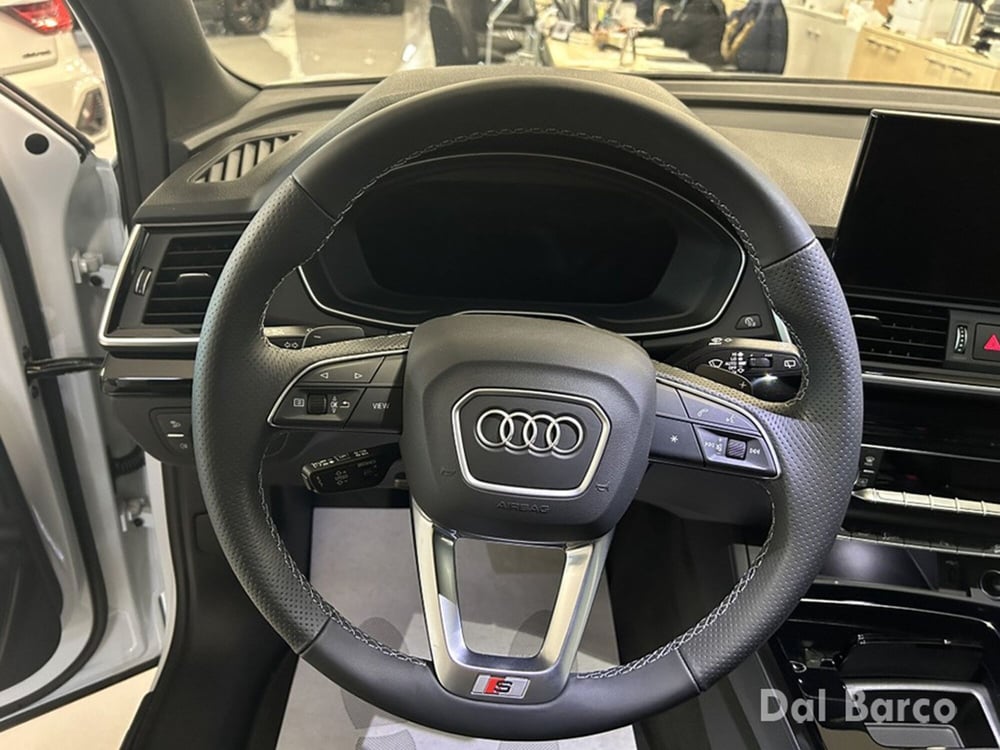 Audi Q5 Sportback nuova a Verona (14)