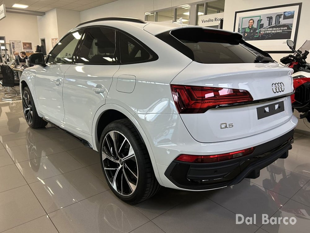 Audi Q5 Sportback nuova a Verona (5)