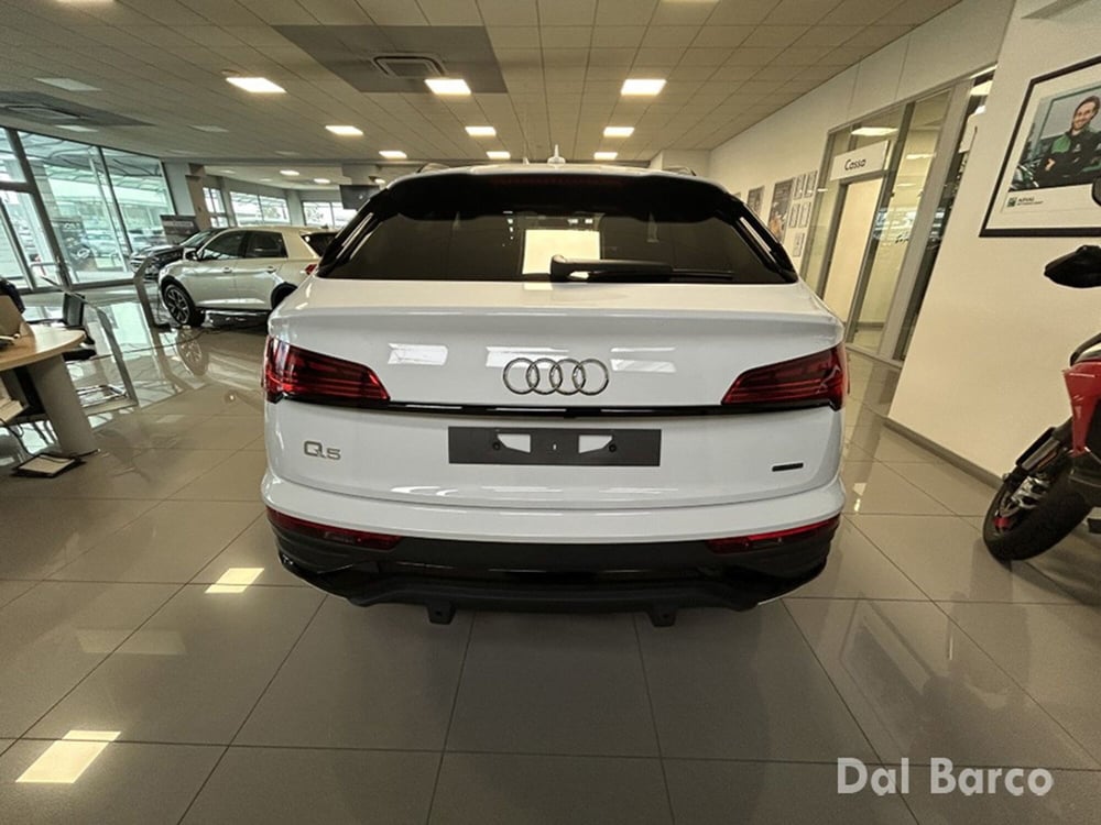 Audi Q5 Sportback nuova a Verona (6)