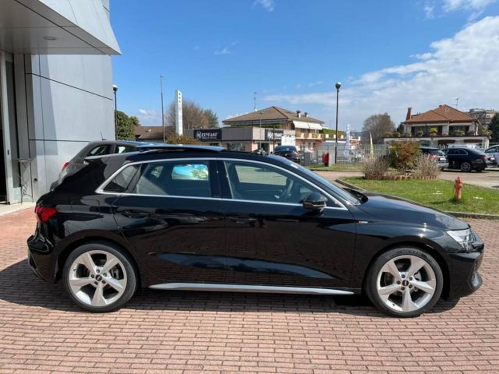 Audi A3 Sportback nuova a Milano (2)