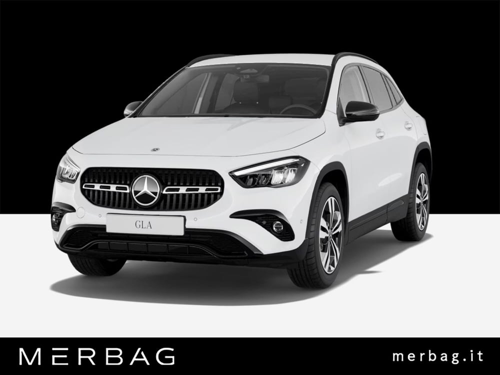 Mercedes-Benz GLA SUV nuova a Milano