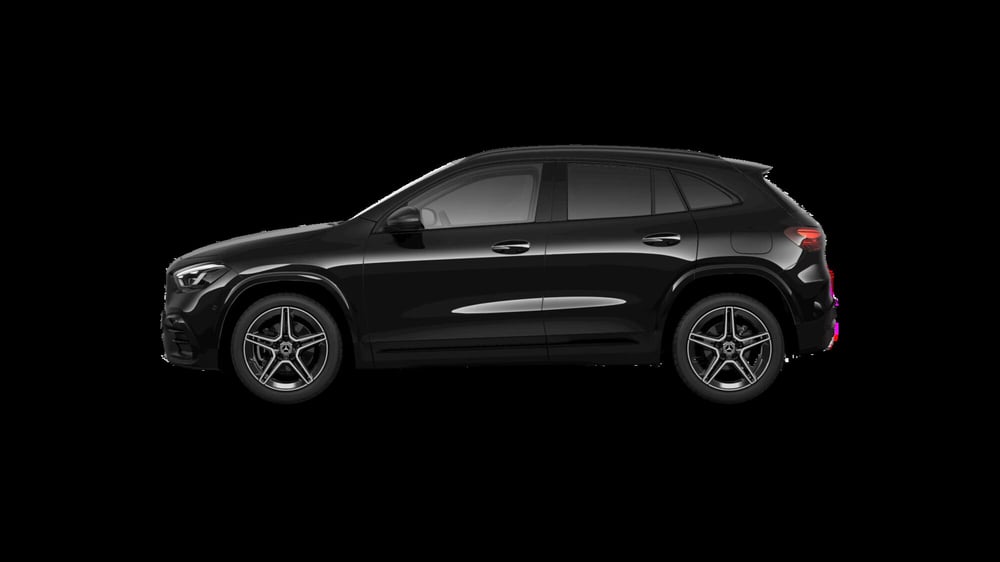 Mercedes-Benz GLA SUV nuova a Milano (2)